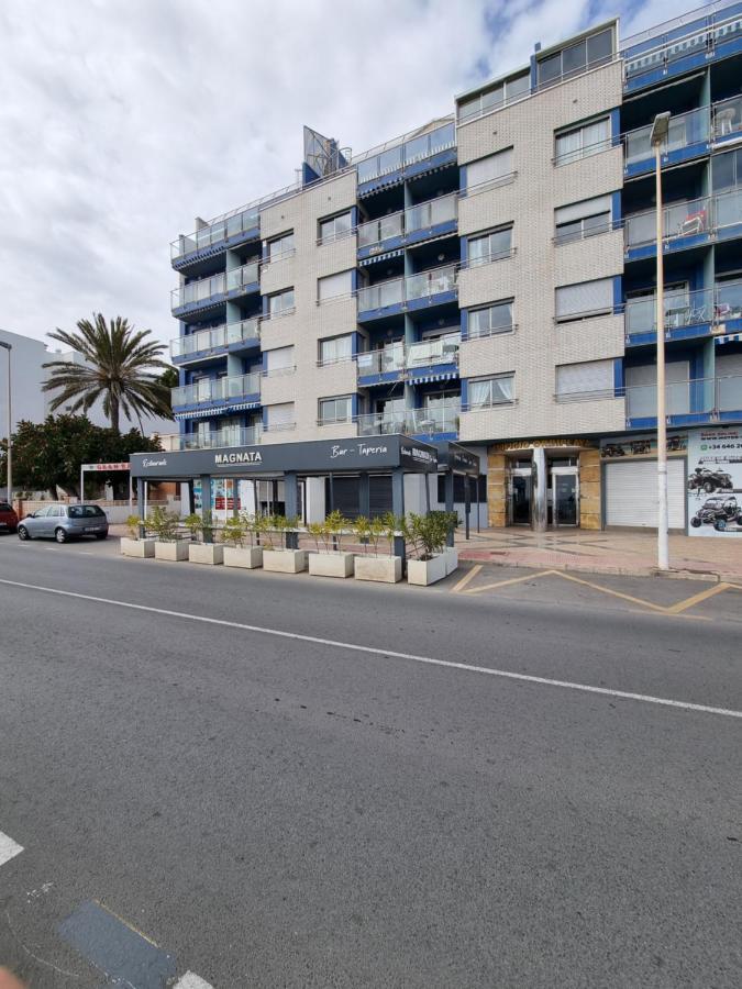Luxury Evita Apartments In Torrevieja Exterior foto
