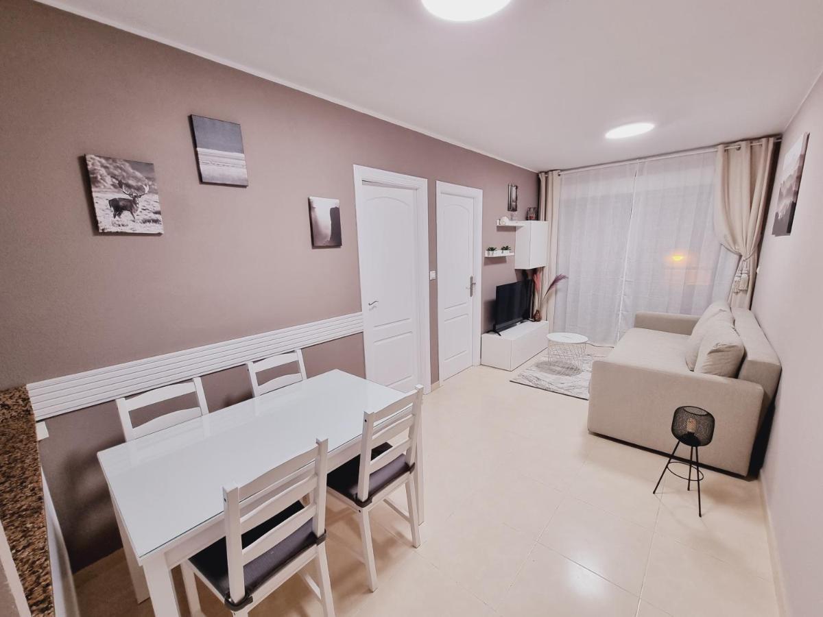 Luxury Evita Apartments In Torrevieja Exterior foto